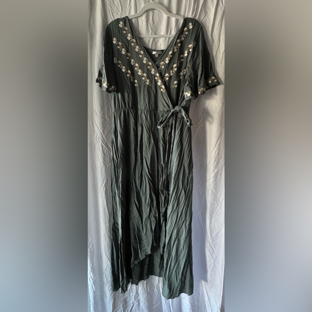 Piper and Scoot Parkland Embroidered Wrap Dress in Jade Size 2X